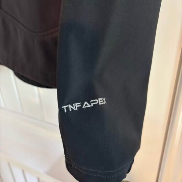 Men’s North Face Soft Shell Jacket - Picture 2 of 6